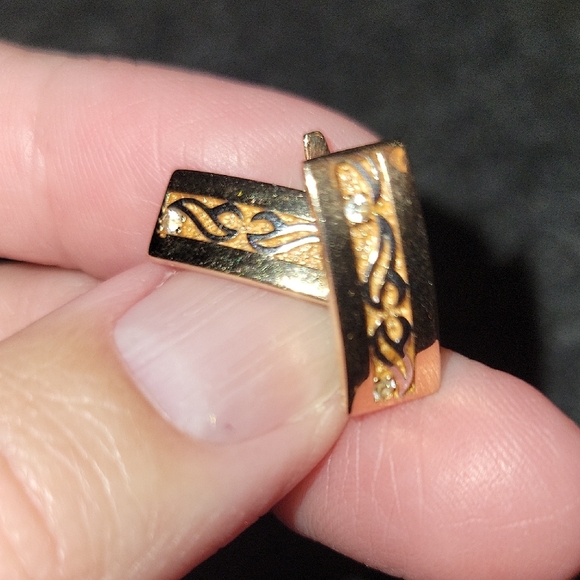 Gold Clip-On Earrings - Picture 6 of 6